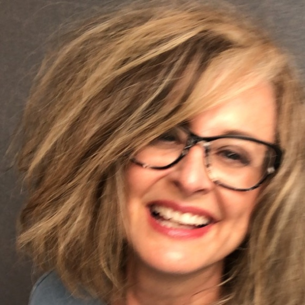 Meet your Posher, Debi